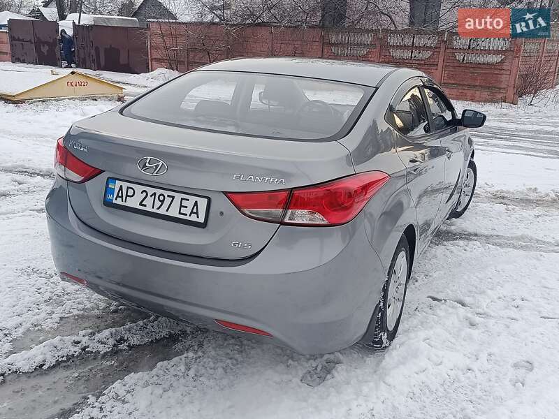 Седан Hyundai Elantra 2013 в Харькове