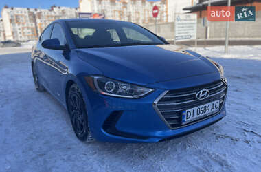 Седан Hyundai Elantra 2017 в Киеве
