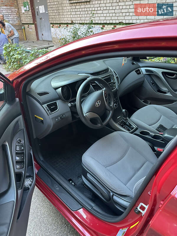 Седан Hyundai Elantra 2014 в Киеве фото 3 Седан Hyundai Elantra 2014 в Киеве