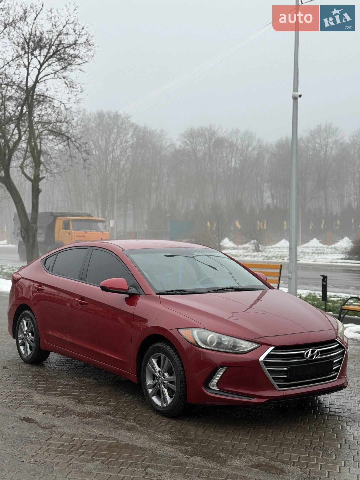 2017 Hyundai Elantra - мініатюра 4