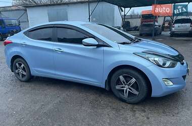 Седан Hyundai Elantra 2011 в Ровно