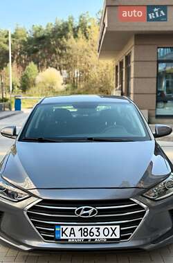 Седан Hyundai Elantra 2018 в Львове
