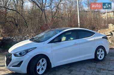 Седан Hyundai Elantra 2015 в Кривому Розі