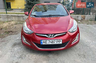 Седан Hyundai Elantra 2015 в Днепре