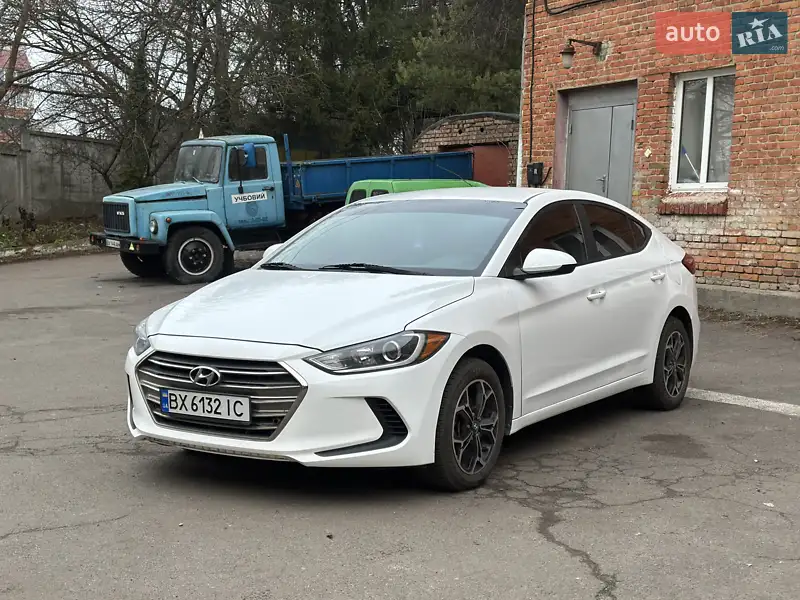 Hyundai Elantra 2017