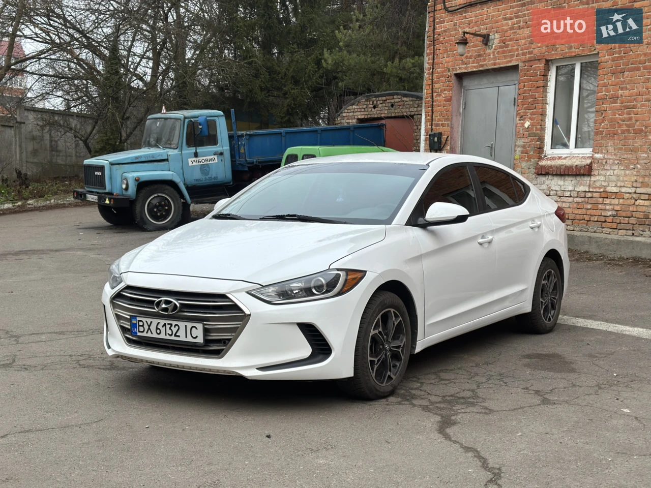 2018 Hyundai Elantra - мініатюра 19