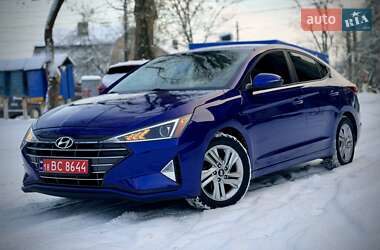Седан Hyundai Elantra 2018 в Києві