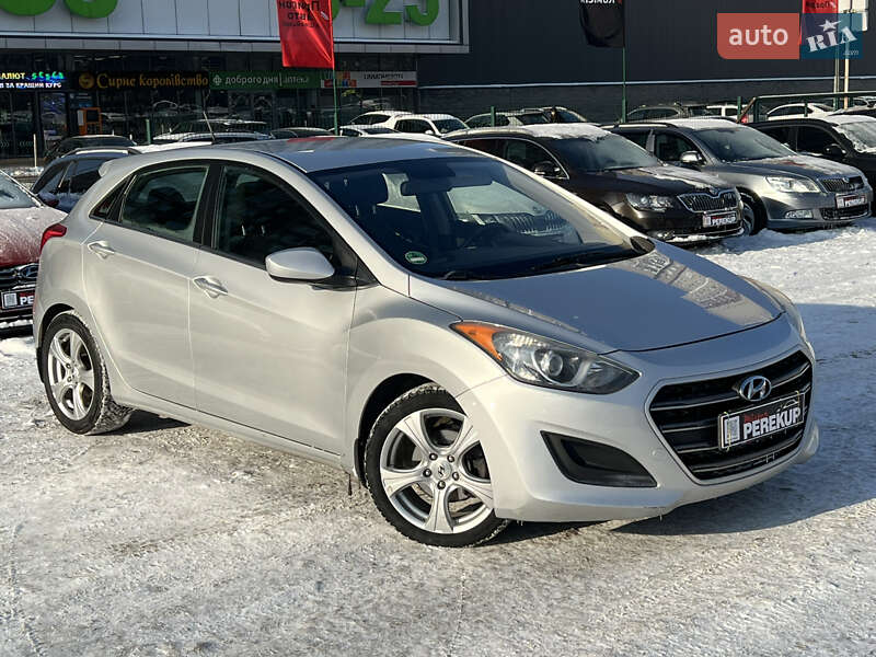 Hyundai Elantra 2015