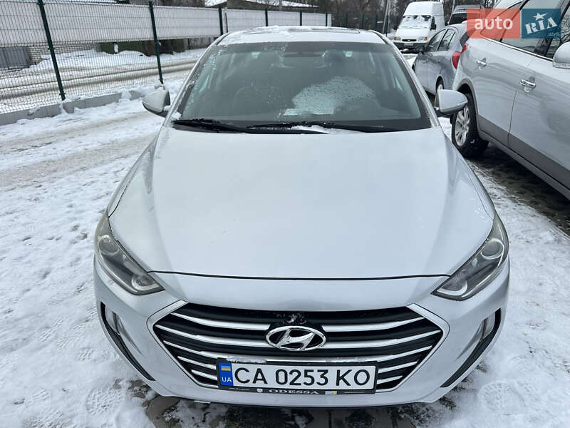 Hyundai Elantra 2016