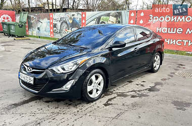 Седан Hyundai Elantra 2015 в Києві