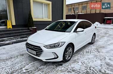 Седан Hyundai Elantra 2017 в Киеве