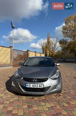 Седан Hyundai Elantra 2012 в Дніпрі