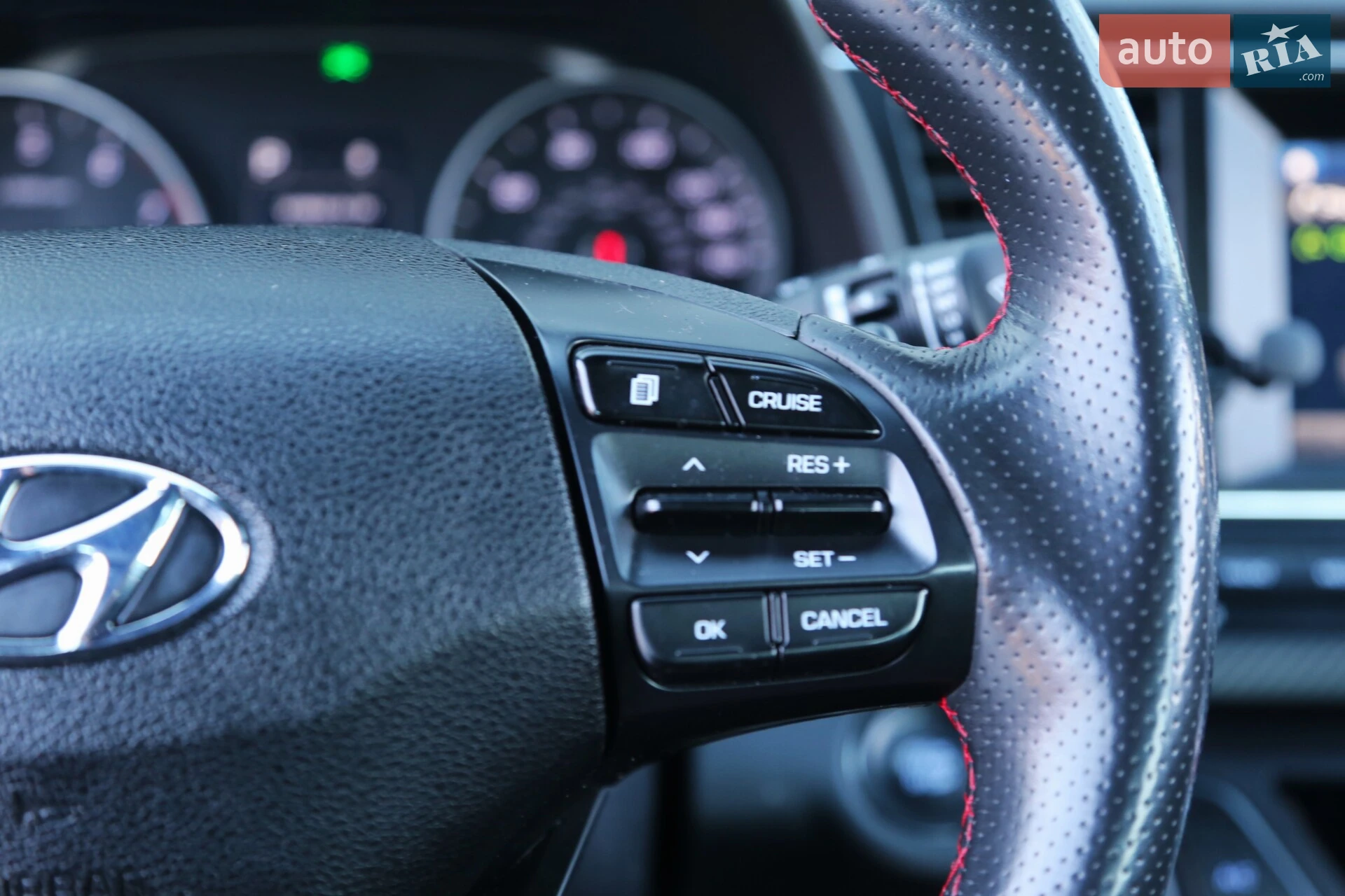 2016 Hyundai Elantra - мініатюра 23