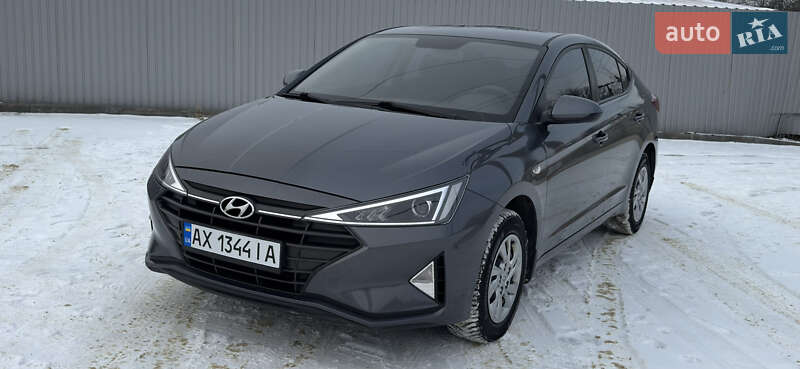 Hyundai Elantra 2019
