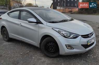 Седан Hyundai Elantra 2011 в Киеве