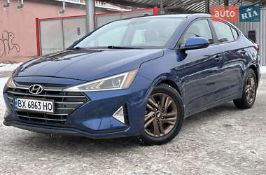 Седан Hyundai Elantra 2019 в Хмельницком