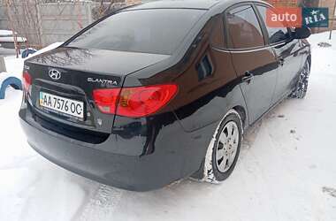 Седан Hyundai Elantra 2008 в Прилуках