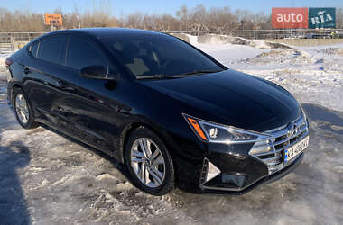 Седан Hyundai Elantra 2018 в Києві