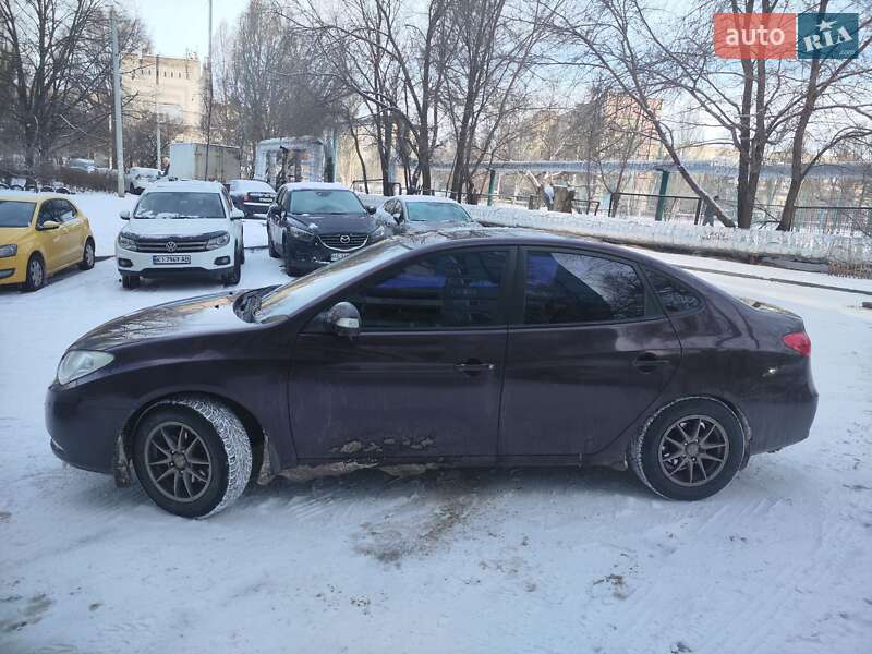 Hyundai Elantra 2011