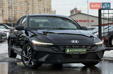 Седан Hyundai Elantra 2025 в Киеве