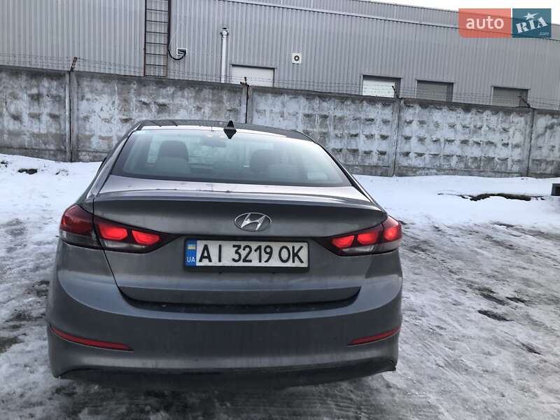 Hyundai Elantra 2018