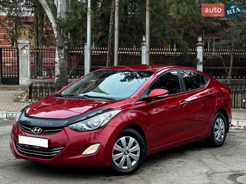 Hyundai Elantra 2011
