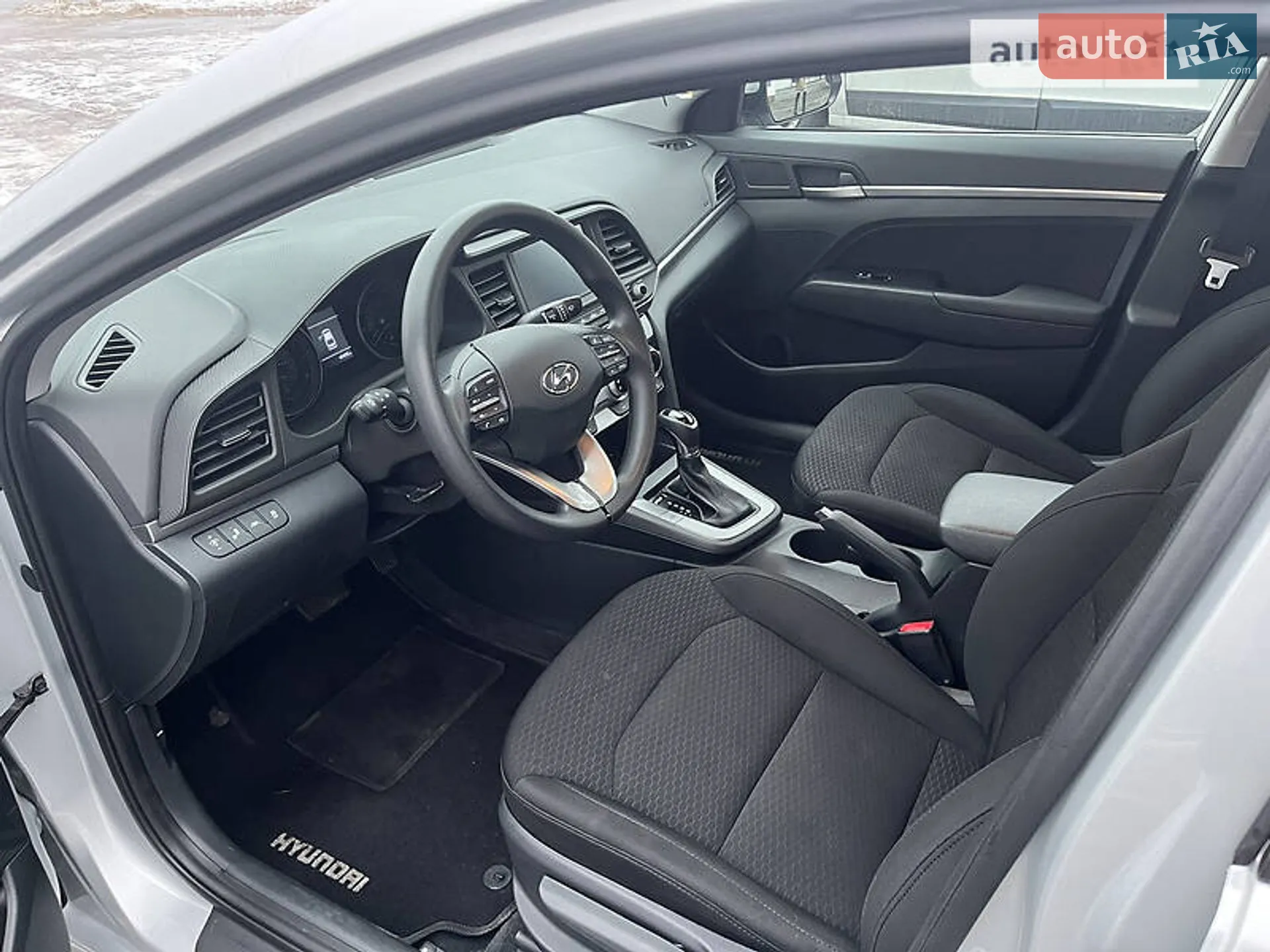 2019 Hyundai Elantra - мініатюра 5
