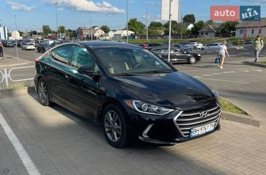 Седан Hyundai Elantra 2018 в Чернігові