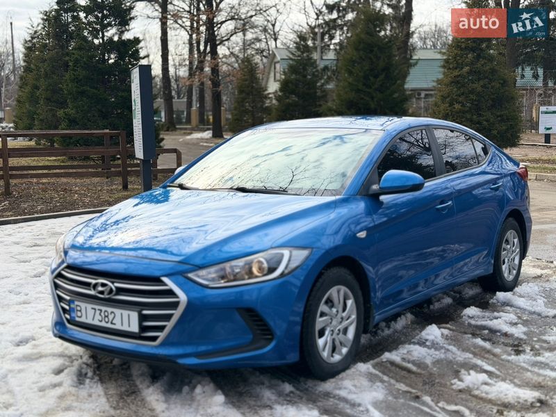 Седан Hyundai Elantra 2017 в Полтаве