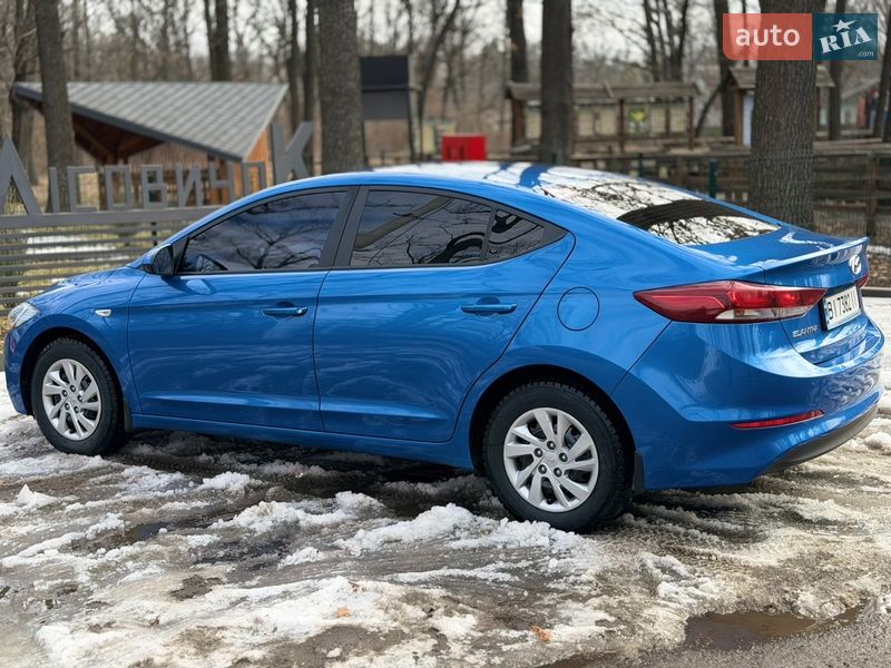 Седан Hyundai Elantra 2017 в Полтаве
