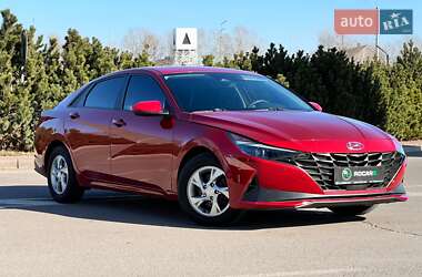Седан Hyundai Elantra 2021 в Киеве
