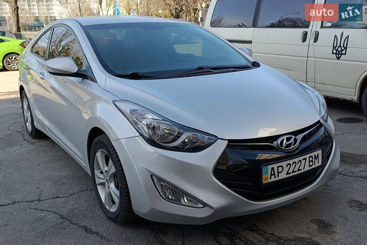2013 Hyundai Elantra - мініатюра 14