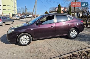 Седан Hyundai Elantra 2008 в Львове