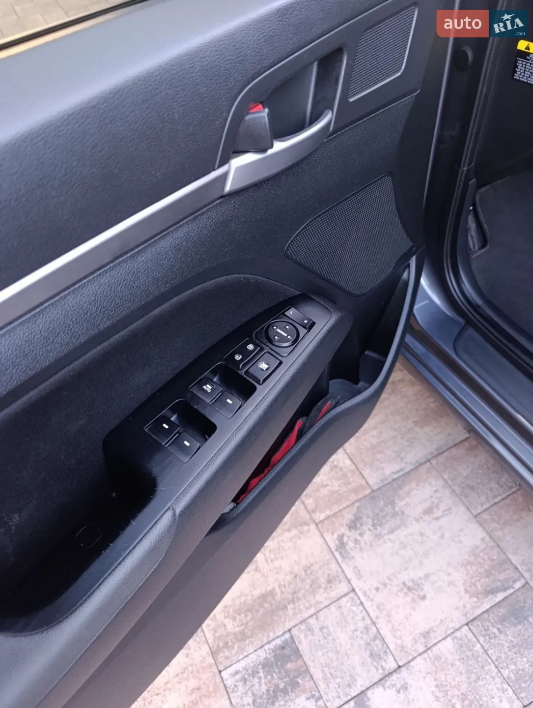 2016 Hyundai Elantra - мініатюра 3