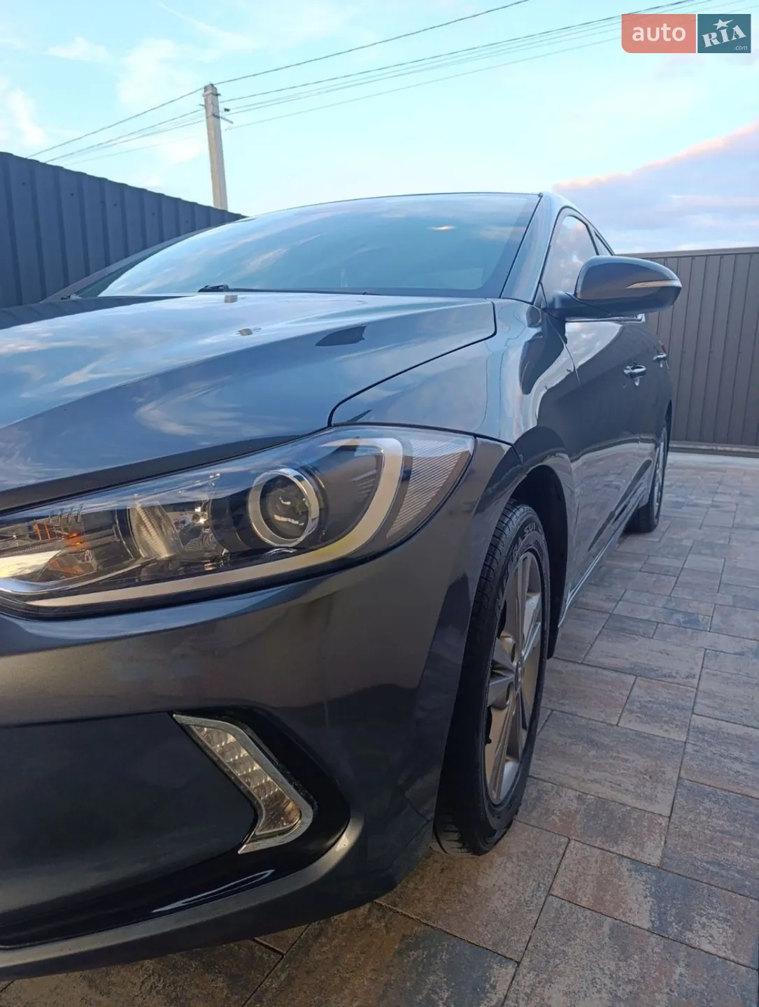 2016 Hyundai Elantra - мініатюра 13