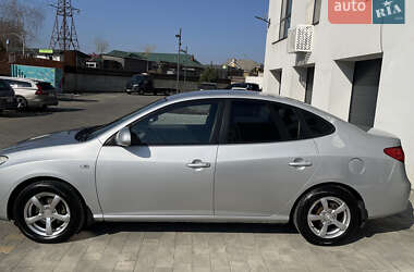 Седан Hyundai Elantra 2008 в Ужгороді