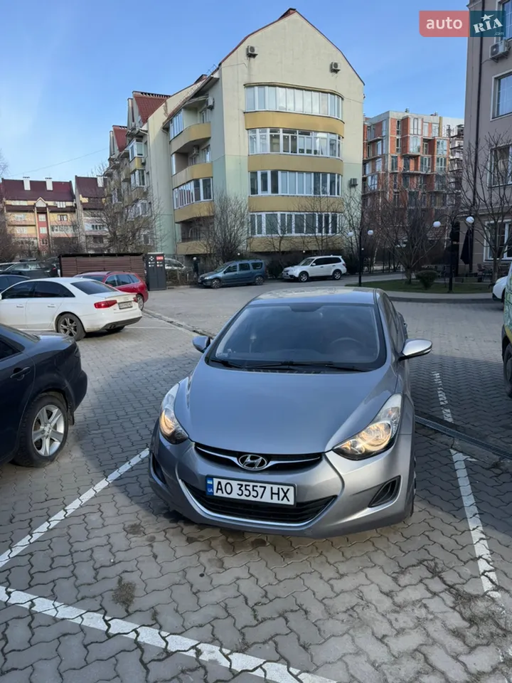 2014 Hyundai Elantra - мініатюра 5