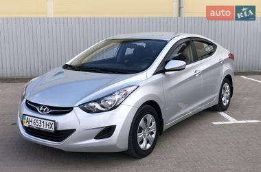 Седан Hyundai Elantra 2012 в Киеве