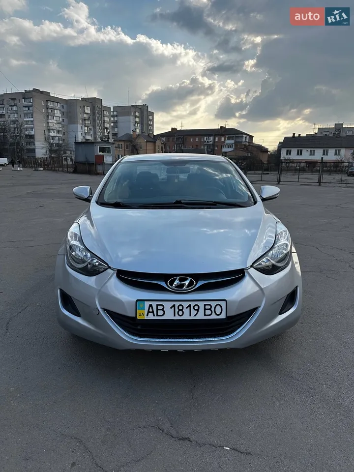 2012 Hyundai Elantra - мініатюра 4