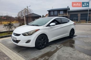 Седан Hyundai Elantra 2012 в Львове