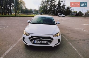 Седан Hyundai Elantra 2017 в Києві
