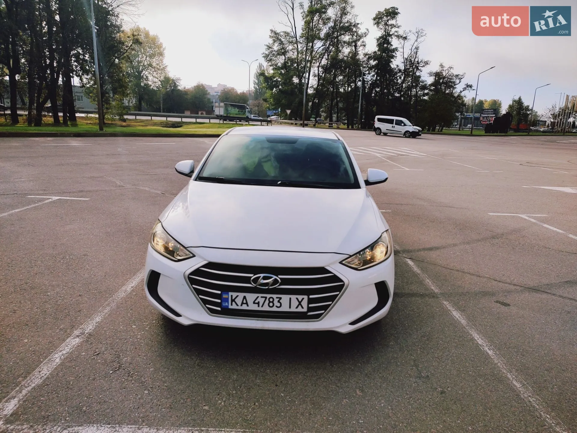 2017 Hyundai Elantra - мініатюра 5