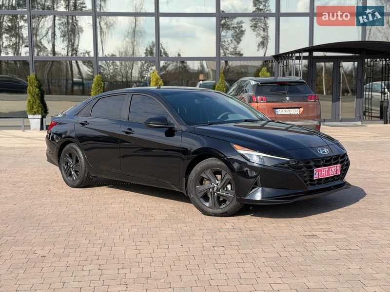 Седан Hyundai Elantra 2022 в Луцке