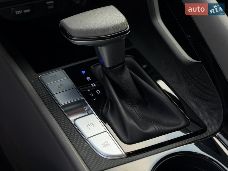 Седан Hyundai Elantra 2022 в Луцке