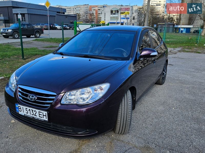 Седан Hyundai Elantra 2010 в Харькове