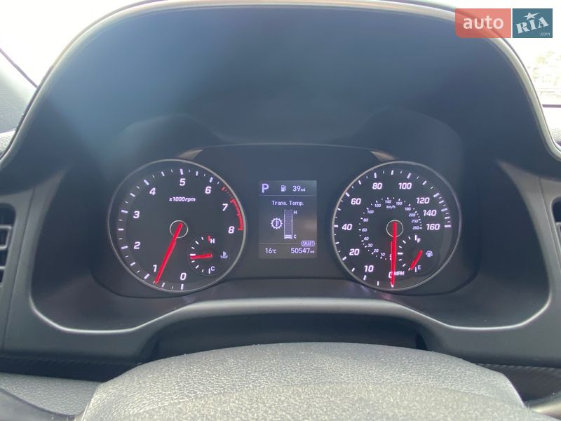 Седан Hyundai Elantra 2019 в Киеве