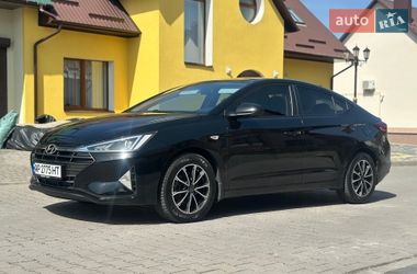 Седан Hyundai Elantra 2019 в Хмельницком
