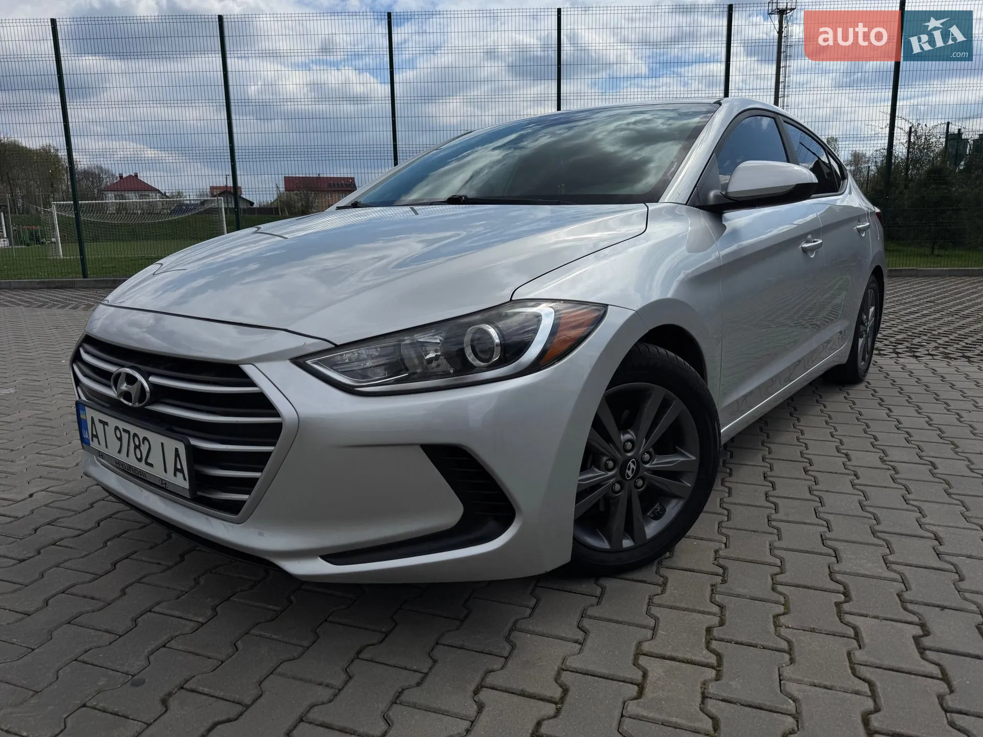2018 Hyundai Elantra - мініатюра 10