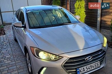 Седан Hyundai Elantra 2017 в Киеве