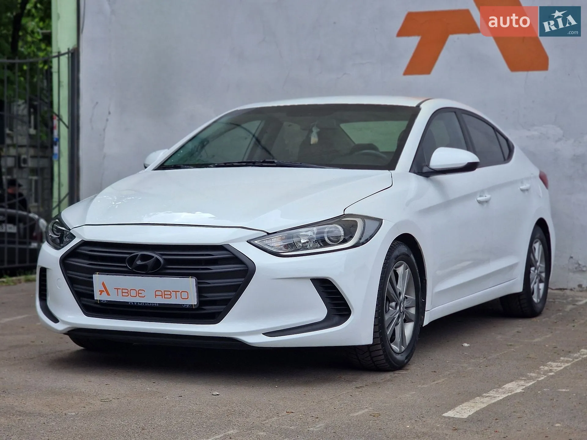 2017 Hyundai Elantra - мініатюра 6